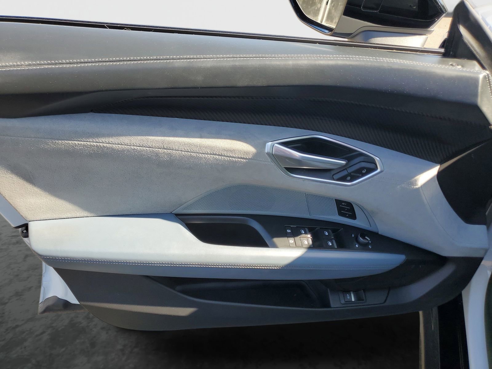 Used 2022 Audi e-tron GT Premium Plus w/ Performance Package image 19