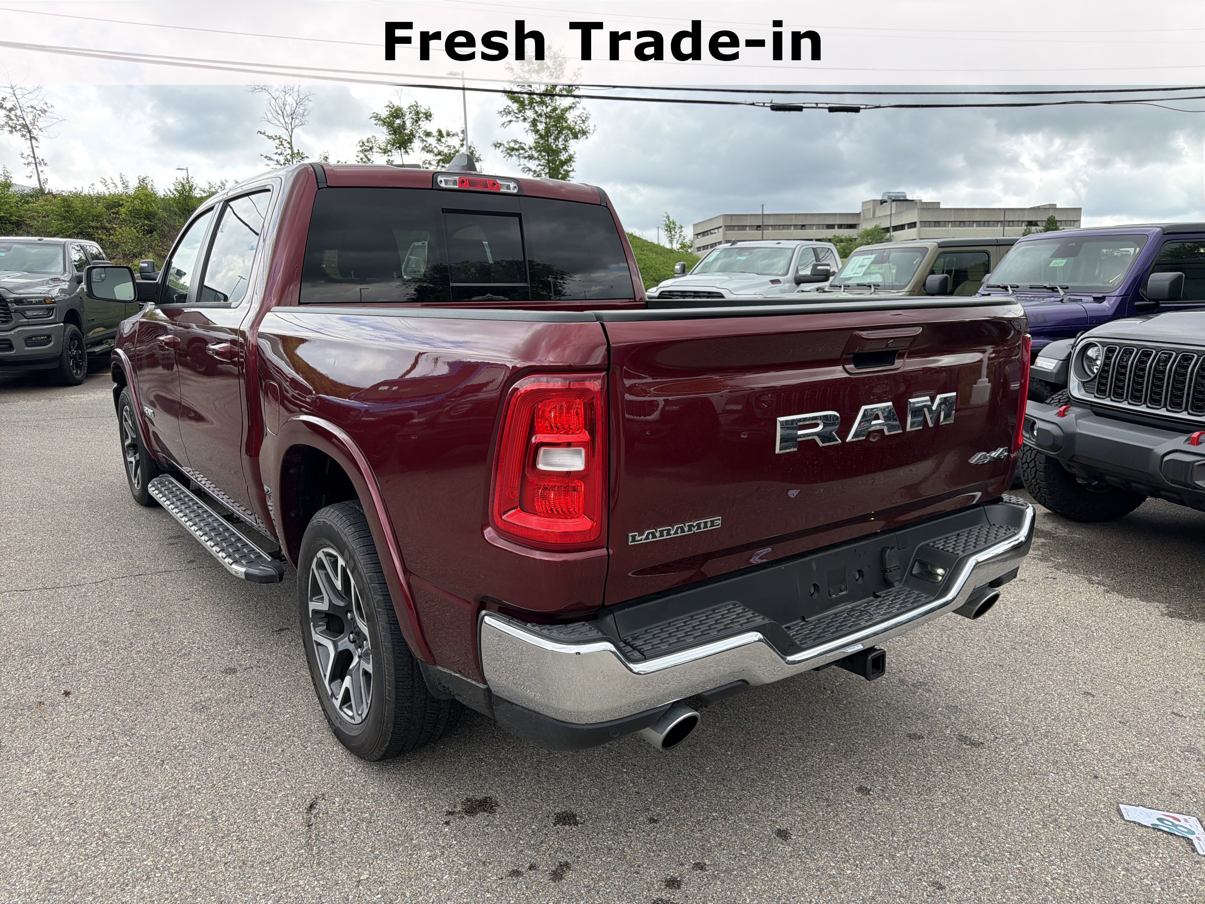 Used 2025 RAM 1500 Laramie AWD/4WD image 9