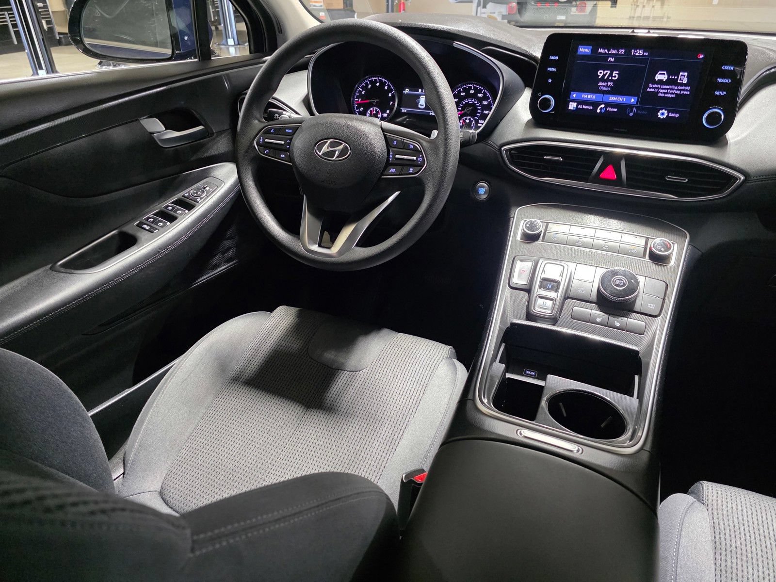 Used 2022 Hyundai Santa Fe SEL FWD image 18