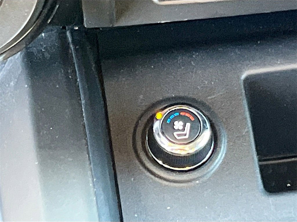 Used 2024 Nissan Titan Platinum Reserve w/ Moonroof Package image 21