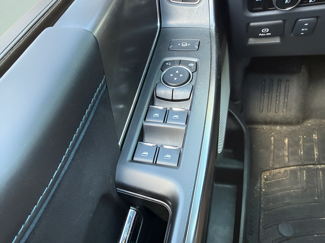 Used 2024 Ford F150 Platinum AWD/4WD image 29