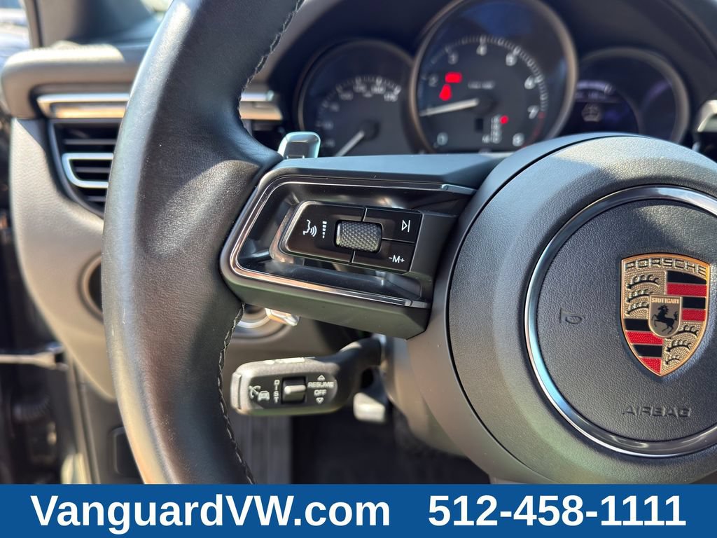 Used 2023 Porsche Macan AWD/4WD image 18