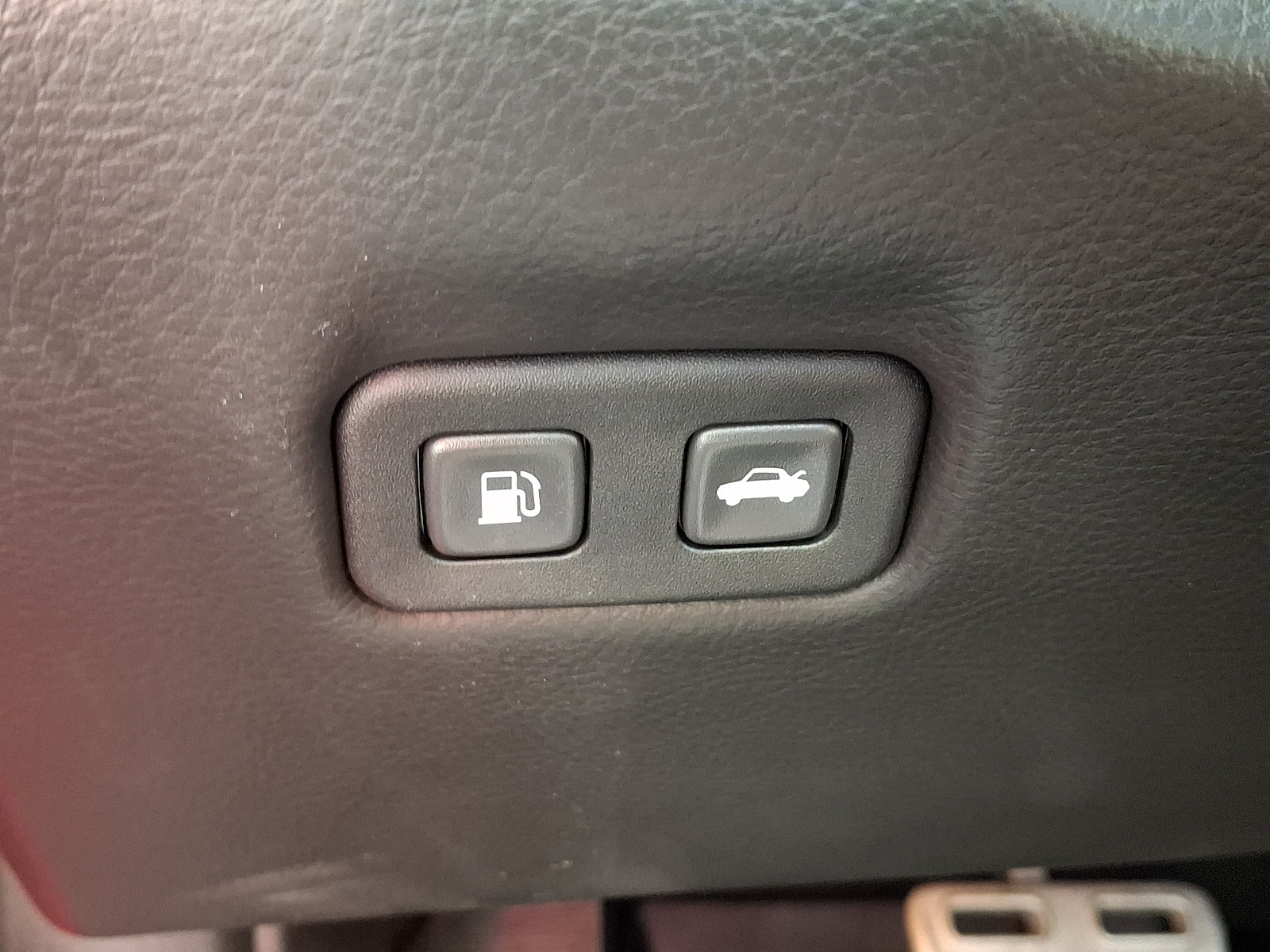 Used 2011 Chevrolet Corvette Grand Sport w/ Preferred Equipment Group RWD image 24