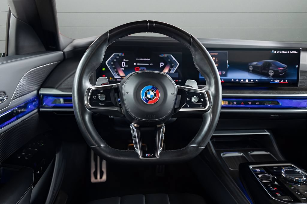Used 2024 BMW 740i xDrive w/ Premium Package AWD/4WD image 30