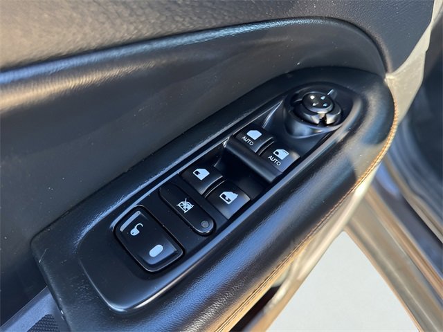 Used 2018 Jeep Compass Latitude w/ Popular Equipment Group image 14