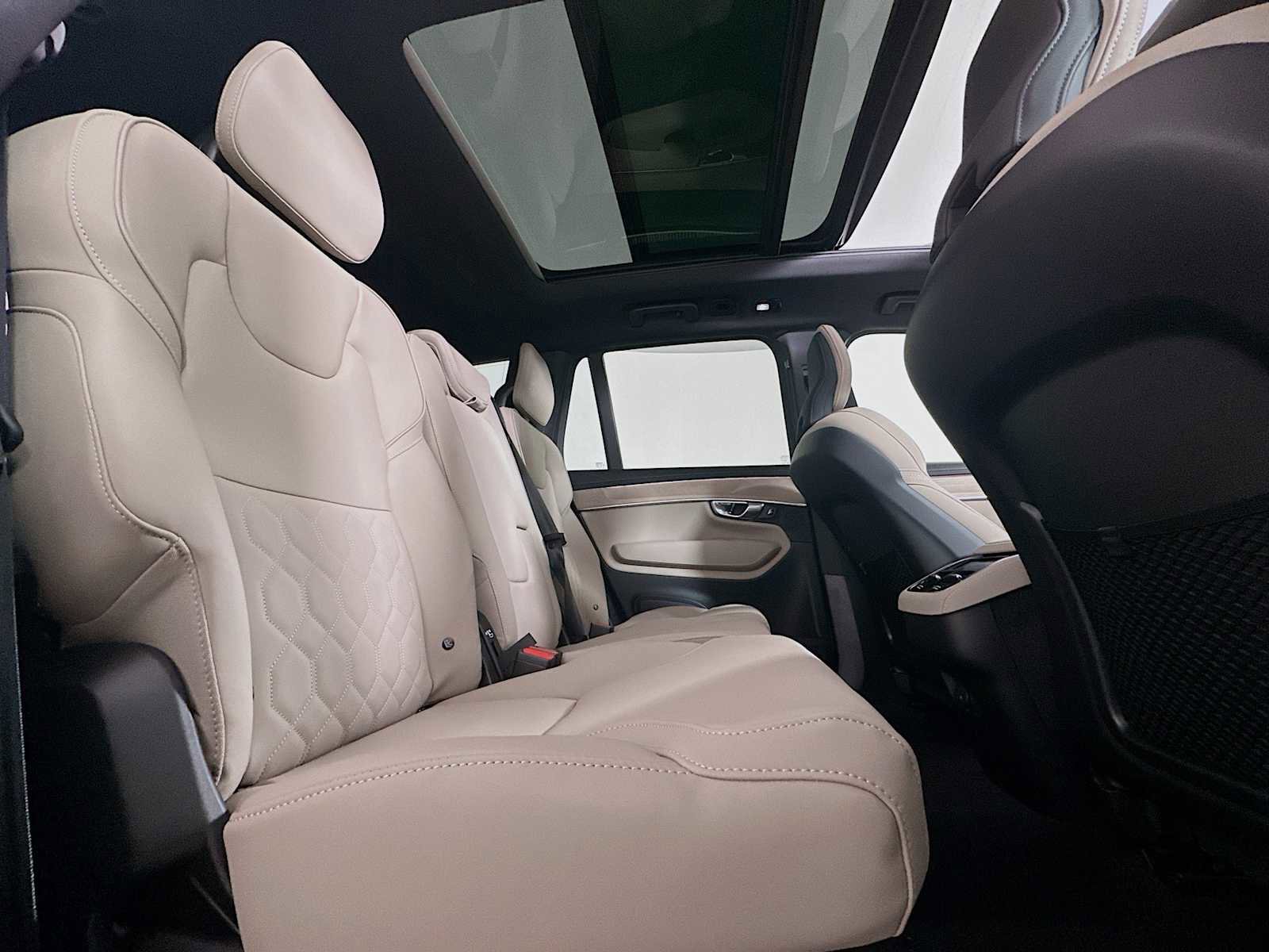 New 2026 Volvo XC90 B5 Core AWD/4WD image 27