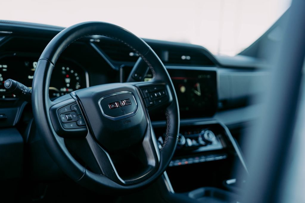 Used 2024 GMC Sierra 3500 AT4 w/ Technology Package AWD/4WD image 18