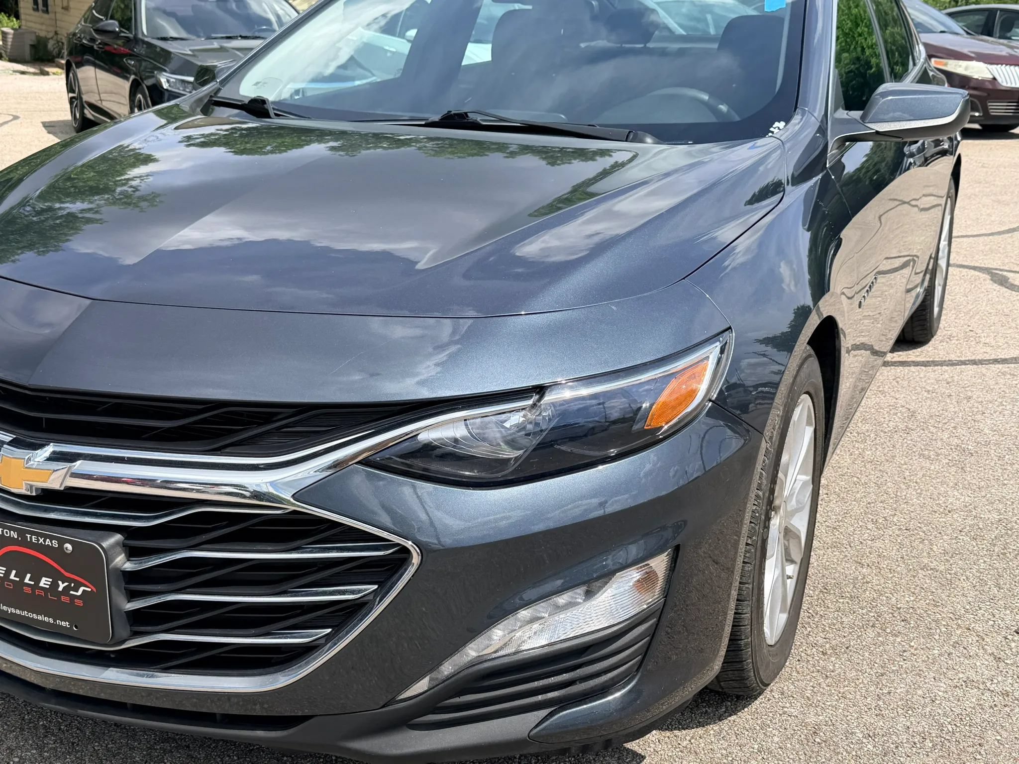 Used 2021 Chevrolet Malibu LT FWD image 3