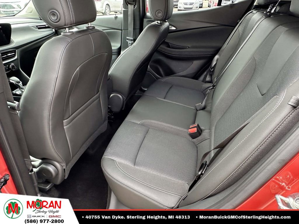 Certified 2024 Buick Encore GX Preferred FWD image 12