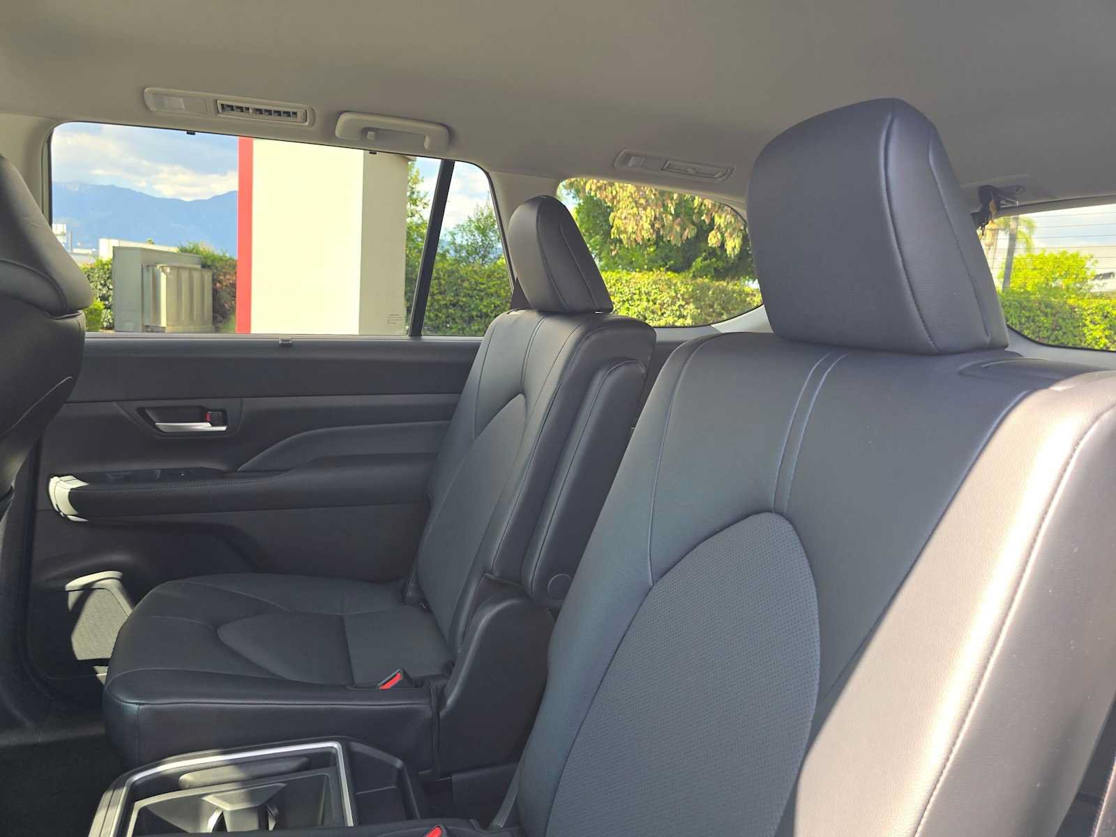 Certified 2026 Toyota Grand Highlander FWD image 19