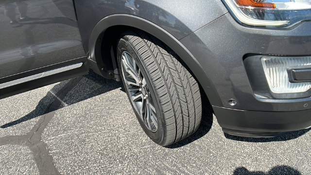 Used 2017 Ford Explorer Platinum AWD/4WD image 10