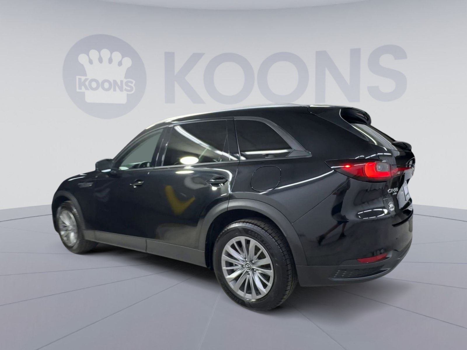 Used 2024 MAZDA CX-90 Plug-In Hybrid w/ Preferred AWD/4WD image 8