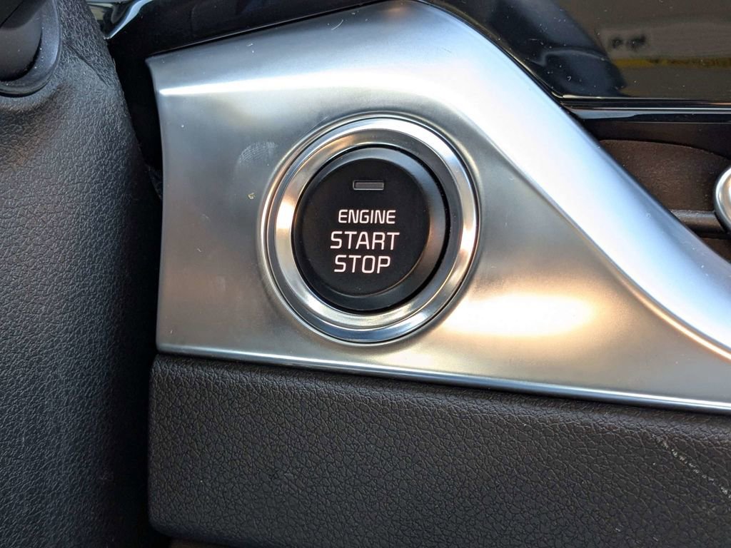 Used 2022 Kia Niro Touring Special Edition FWD image 28