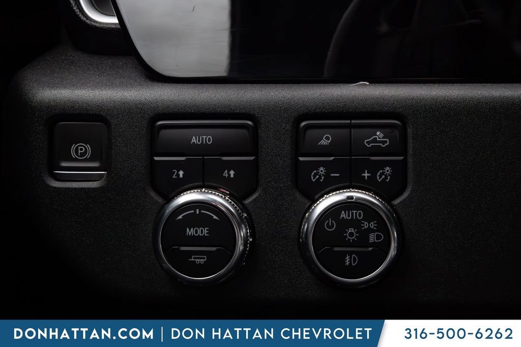 Used 2023 GMC Sierra 1500 SLT w/ SLT Premium Plus Package AWD/4WD image 11
