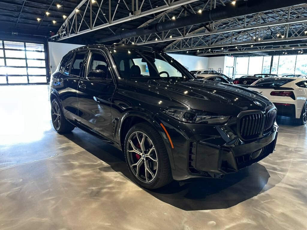 Used 2024 BMW X5 xDrive40i w/ M Sport Package AWD/4WD image 7