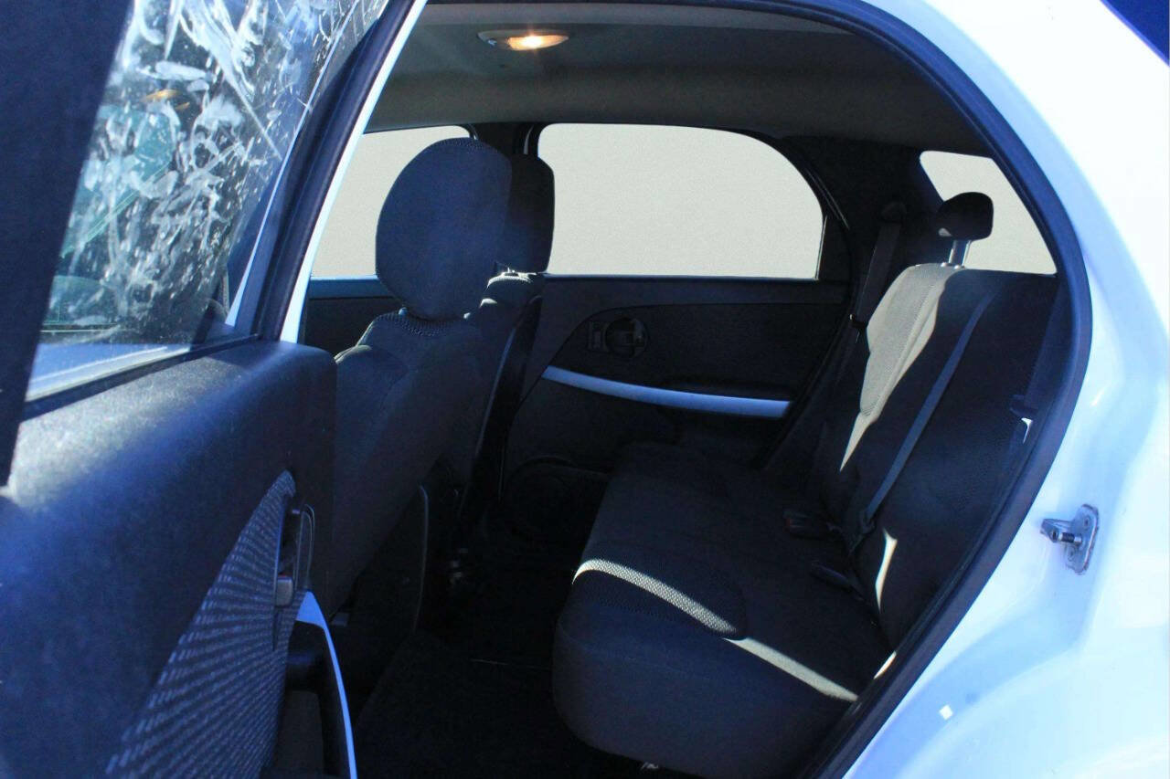 Used 2009 Pontiac Torrent Base 4dr SUV image 6