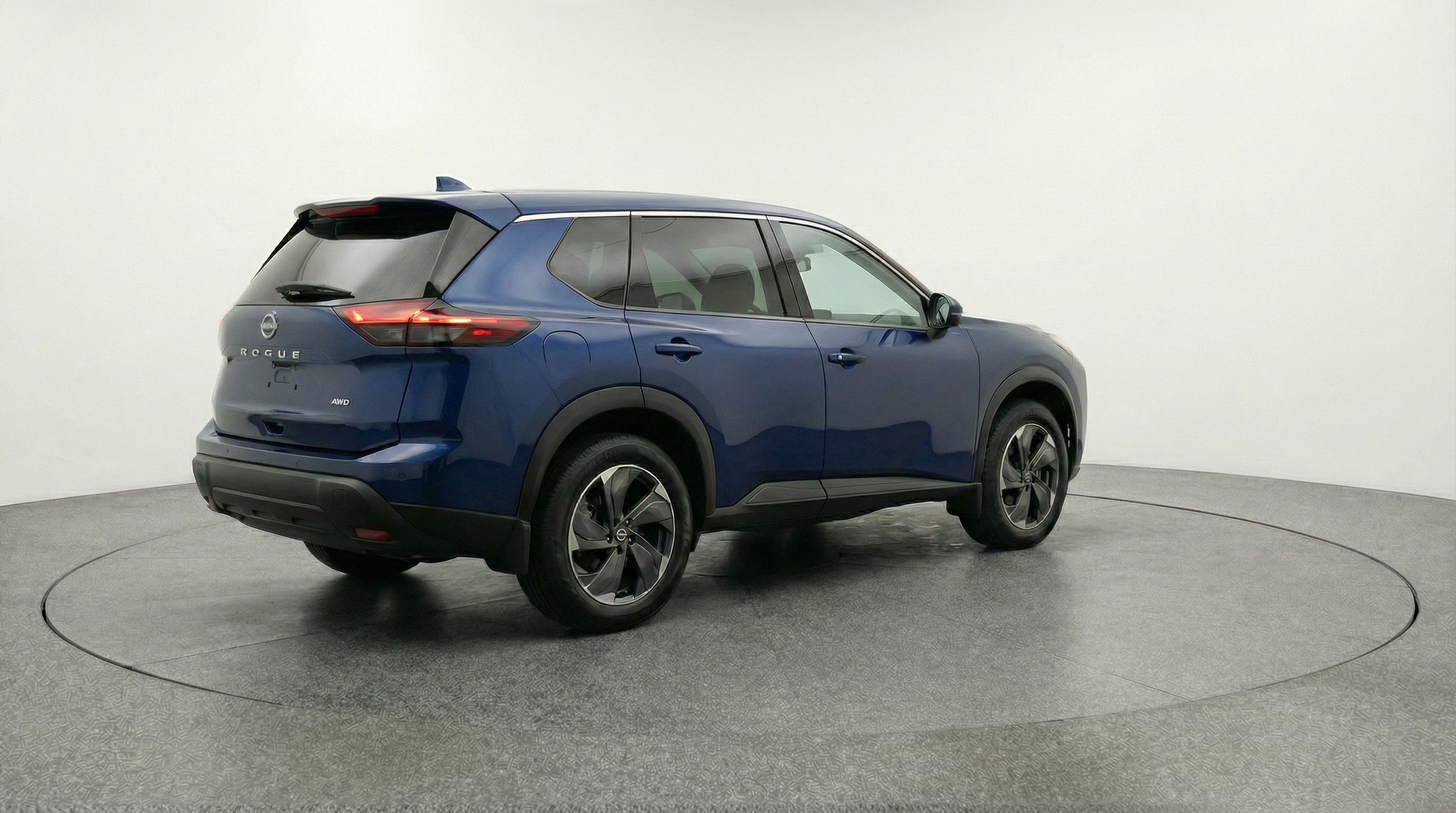 Used 2025 Nissan Rogue SV image 9