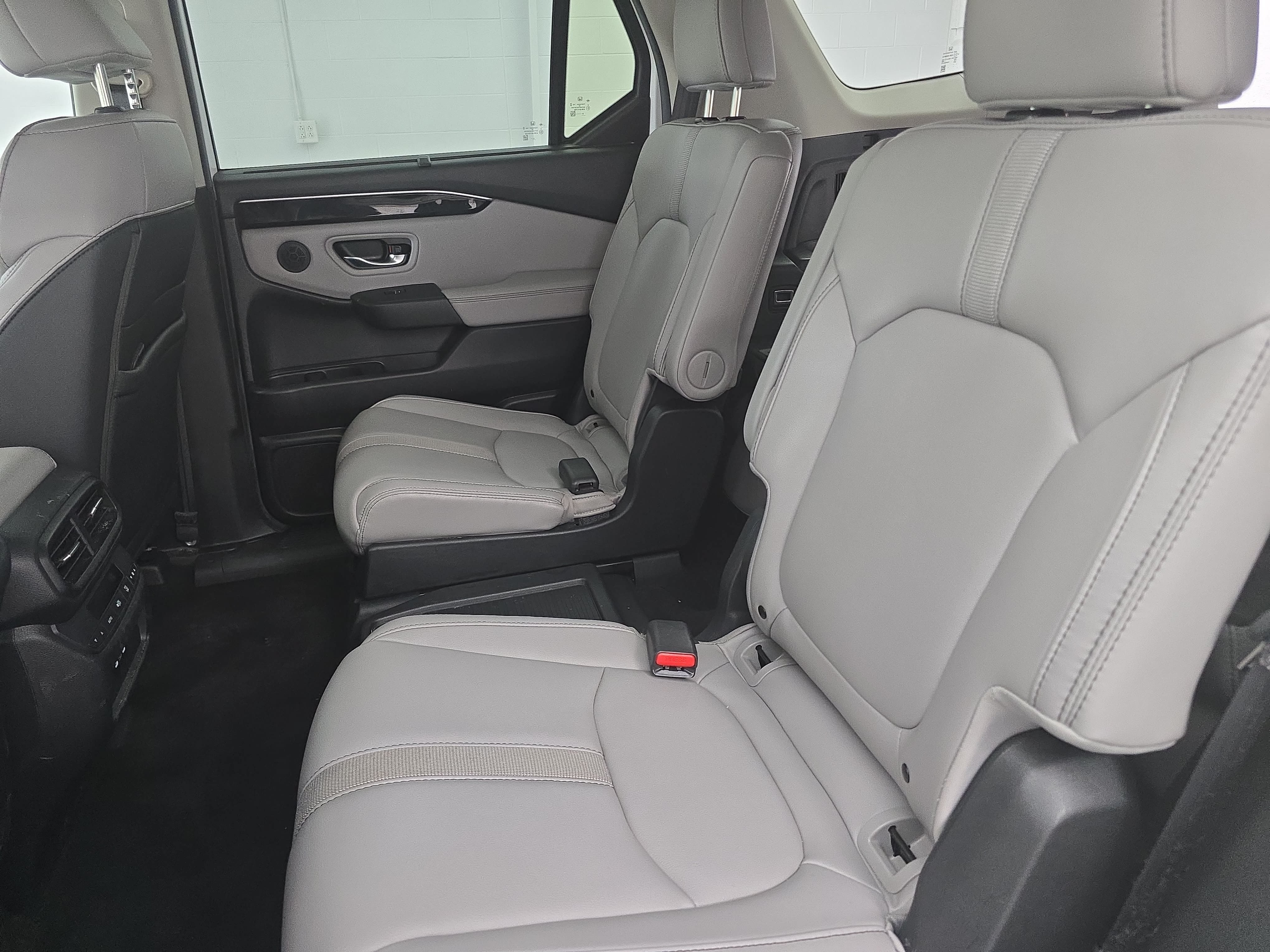 Certified 2024 Honda Pilot EX-L image 15