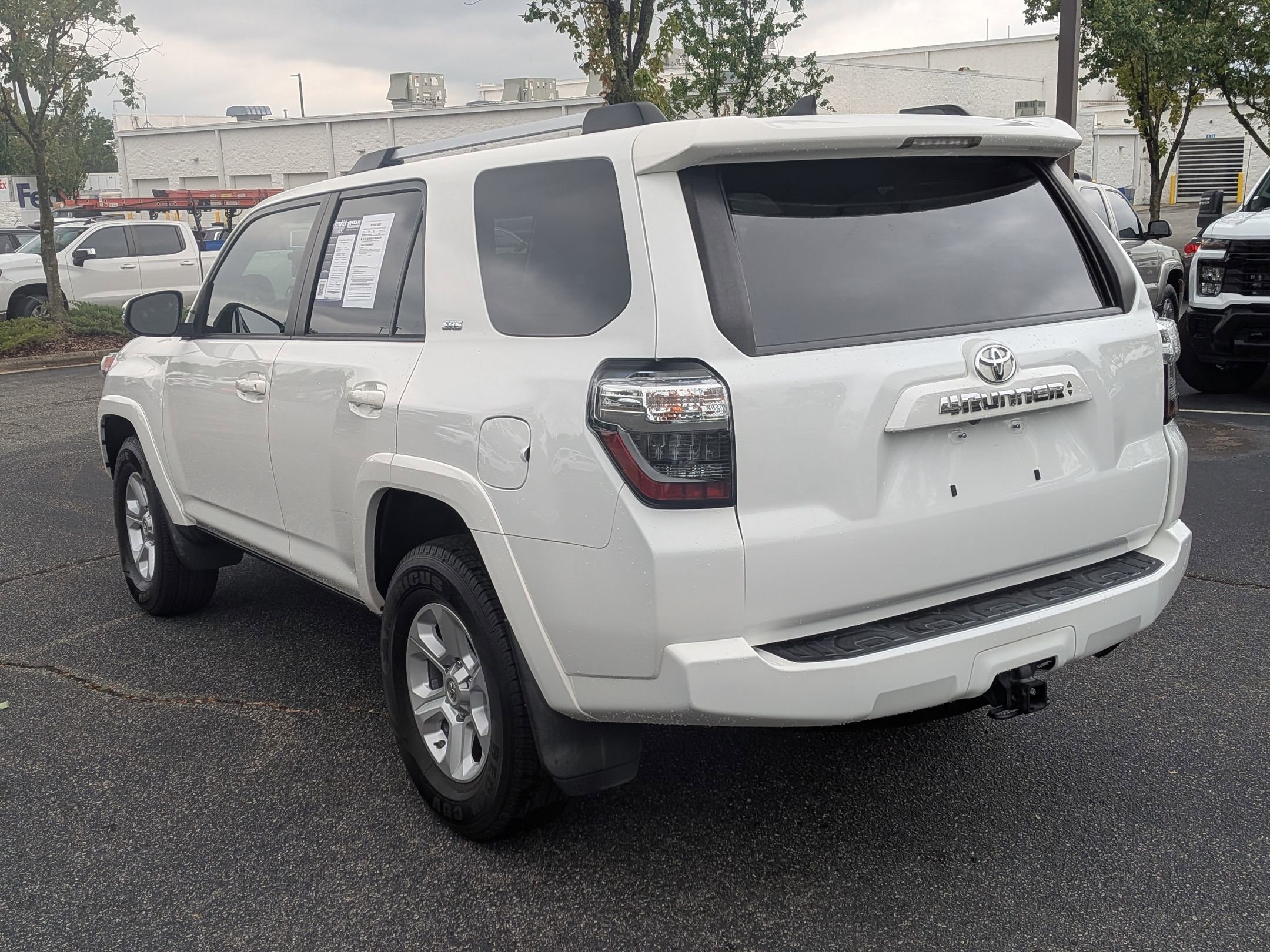Used 2020 Toyota 4Runner SR5 Premium w/ Moonroof Package AWD/4WD image 7