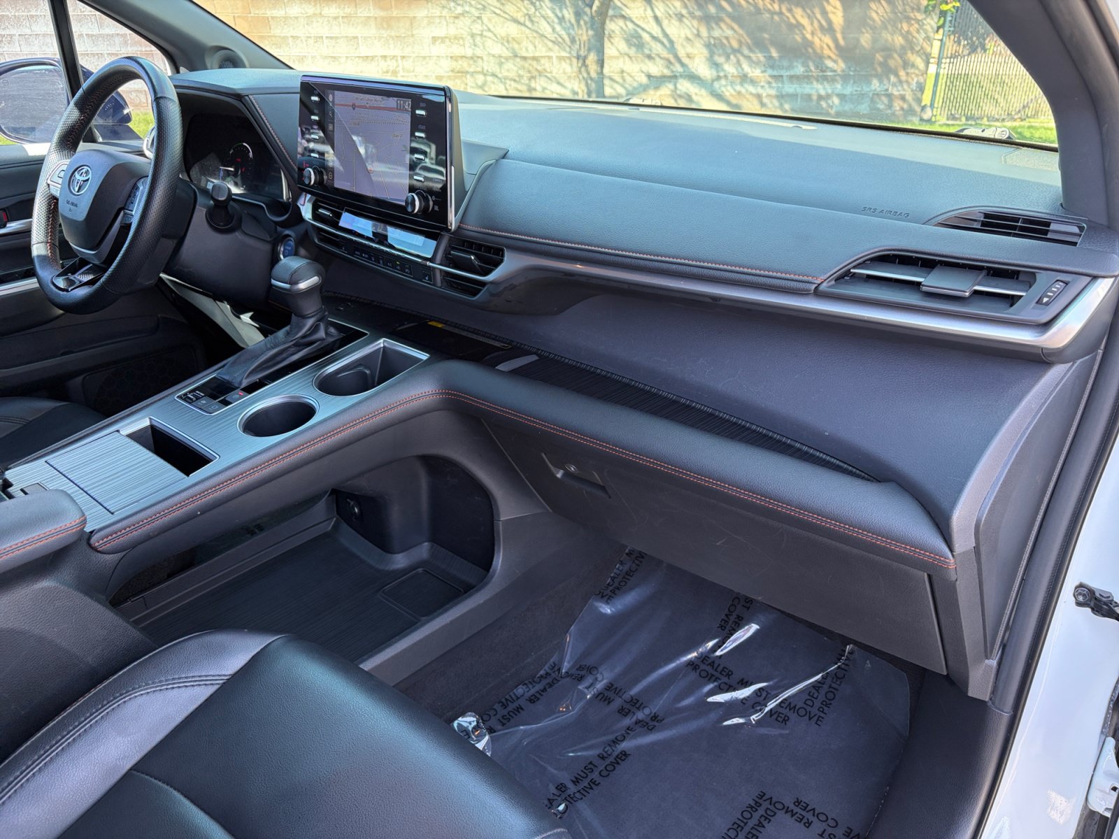 Used 2022 Toyota Sienna XSE w/ XSE Plus Package AWD/4WD image 28