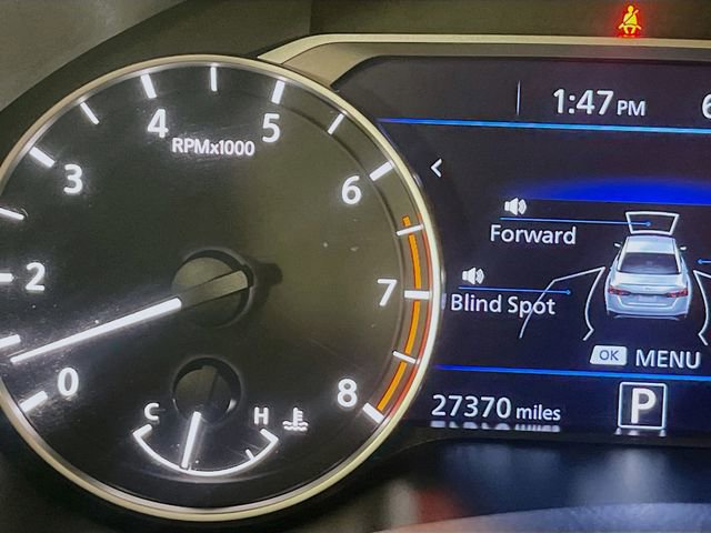 Used 2023 Nissan Altima 2.5 SR w/ SR Premium Package image 13