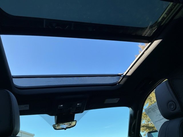 New 2025 Chevrolet Tahoe High Country image 17