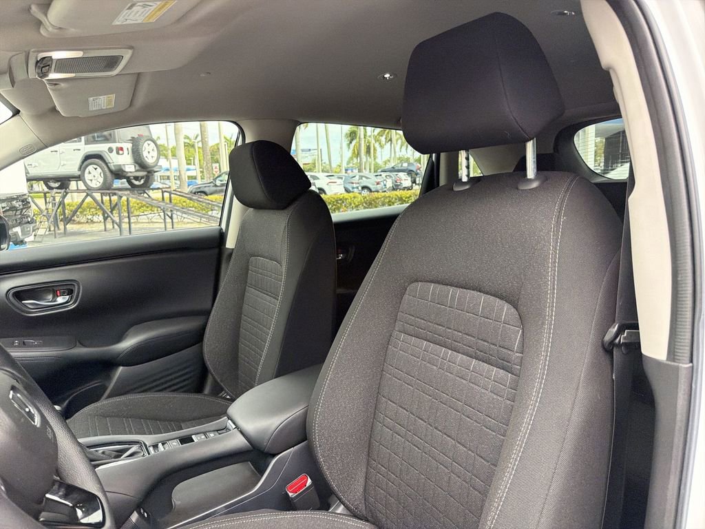 Certified 2025 Honda HR-V LX image 21