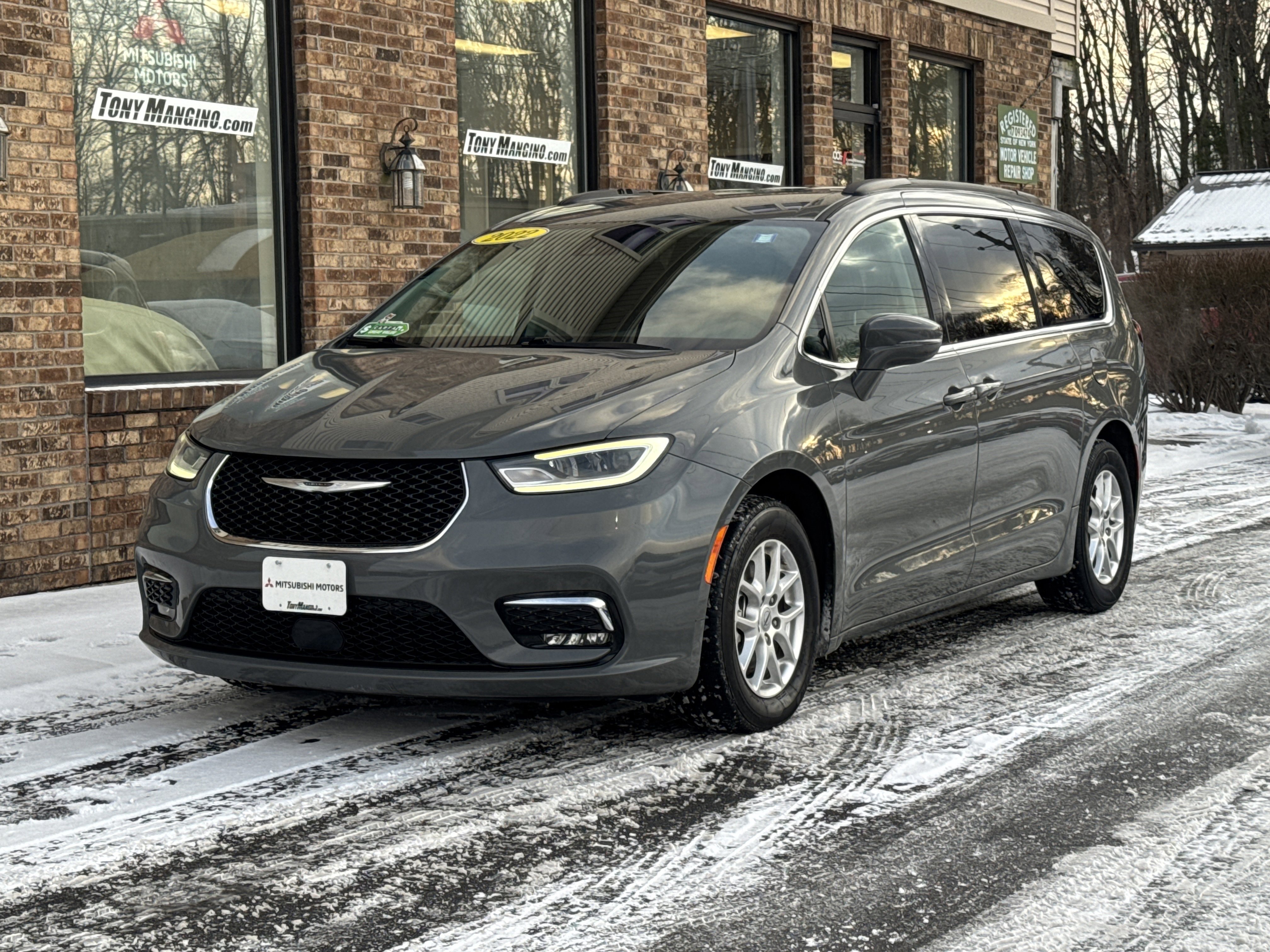 Used 2022 Chrysler Pacifica Touring-L