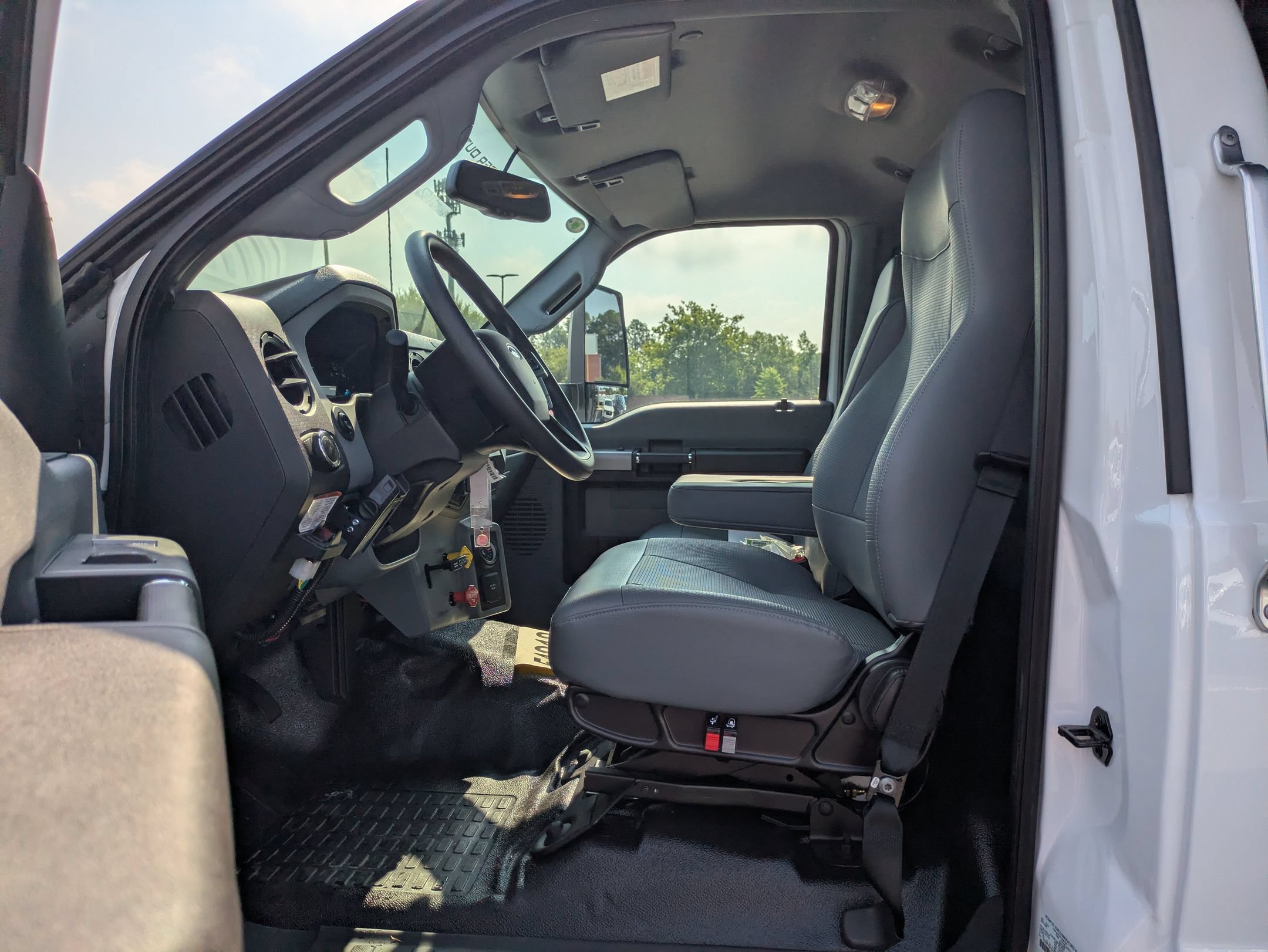 New 2027 Ford F750 2WD Regular Cab Super Duty image 13