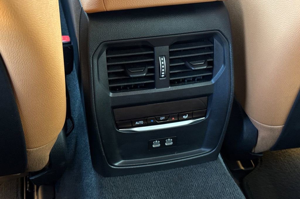 Used 2023 BMW i4 eDrive35 w/ Premium Package image 13