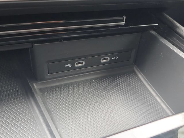 Used 2024 Volkswagen Atlas SE FWD image 28