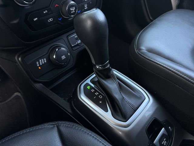 Used 2021 Jeep Renegade Limited image 20