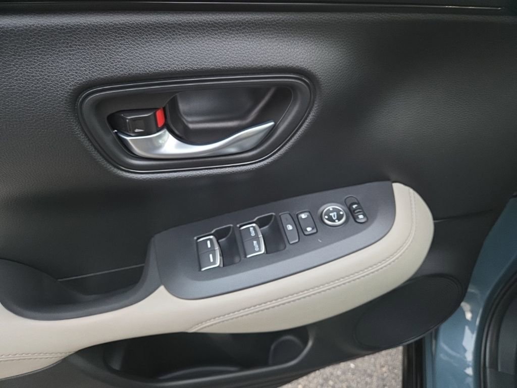 Used 2025 Honda HR-V EX-L image 23