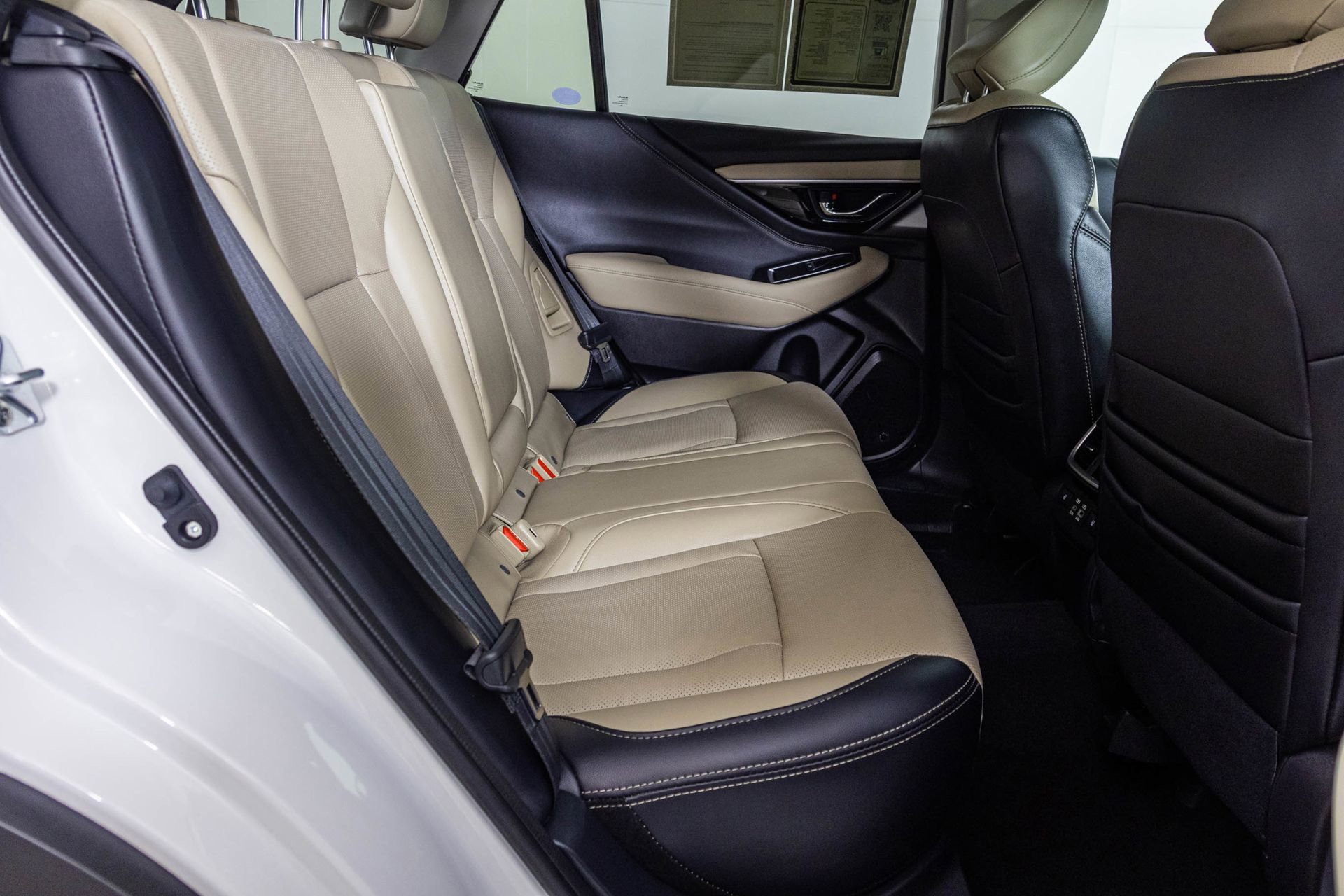 Used 2025 Subaru Outback Limited image 45