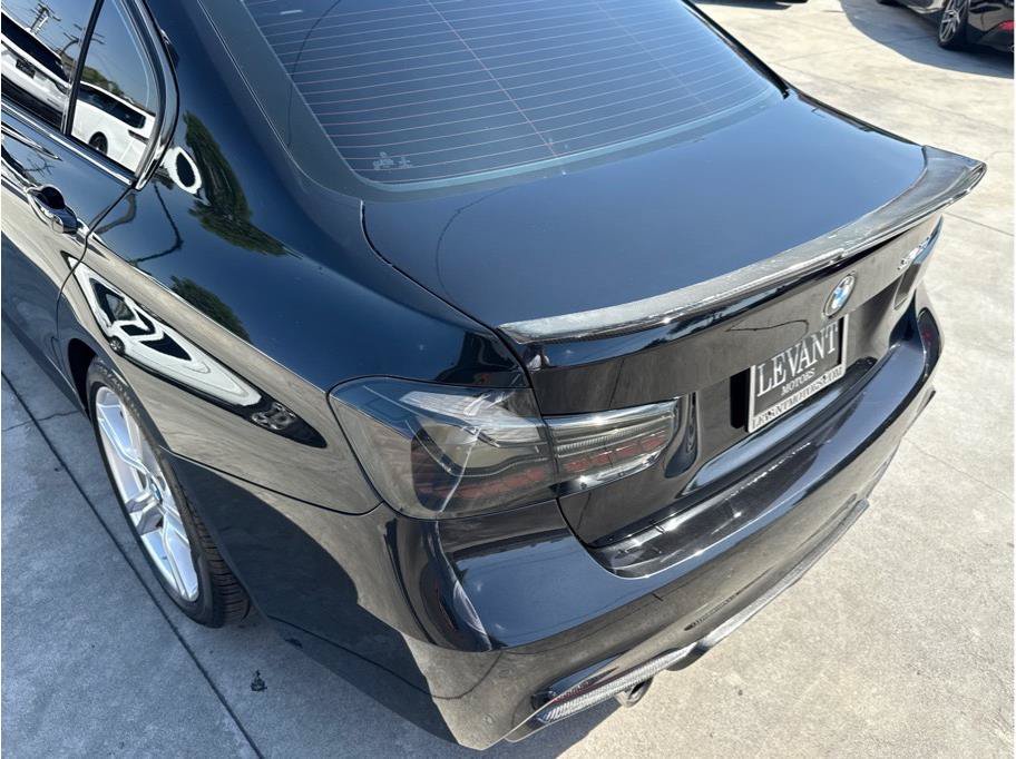 Used 2018 BMW 340i Sedan RWD image 12