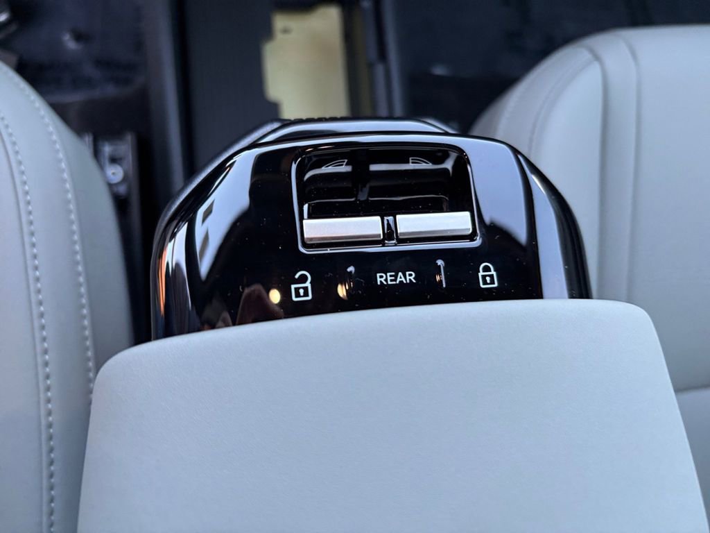 New 2026 Volvo EX30 Plus image 11