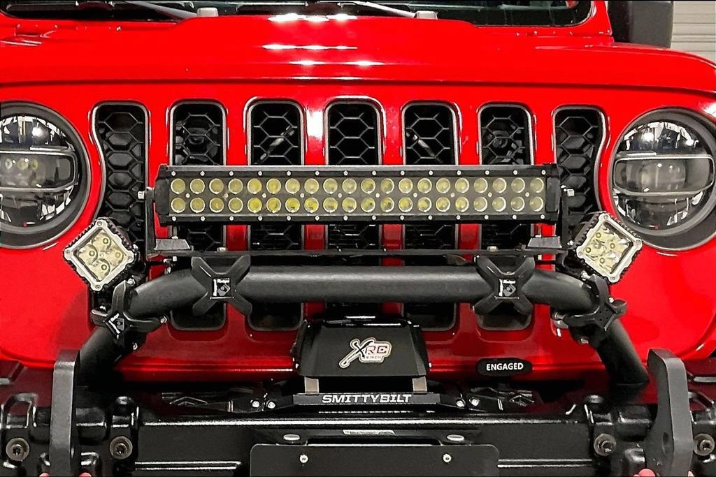 Used 2020 Jeep Gladiator Rubicon w/ Dual Top Group AWD/4WD image 35