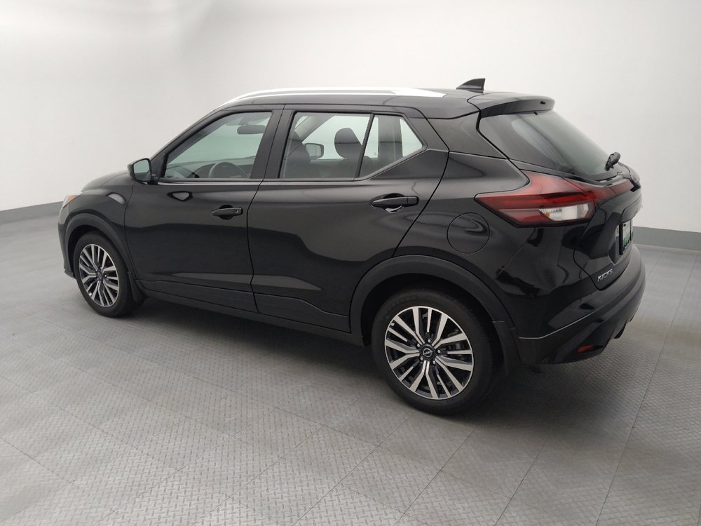 Used 2023 Nissan Kicks SV FWD image 3