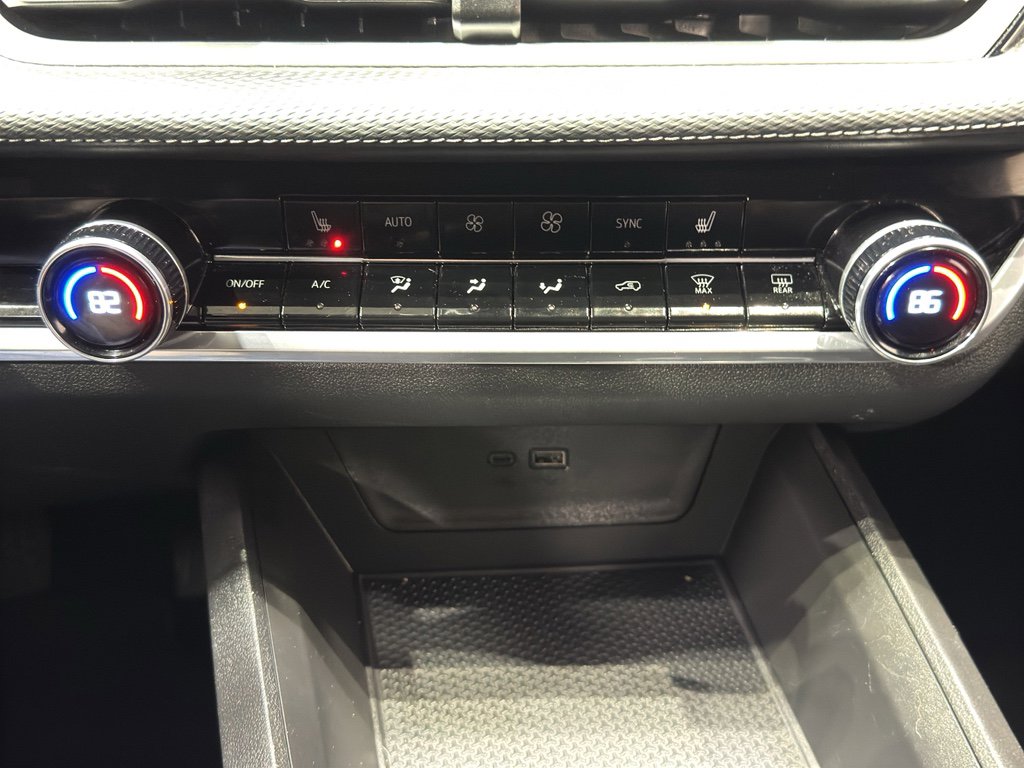 Used 2025 Chevrolet Equinox LT w/ Convenience Package II image 27