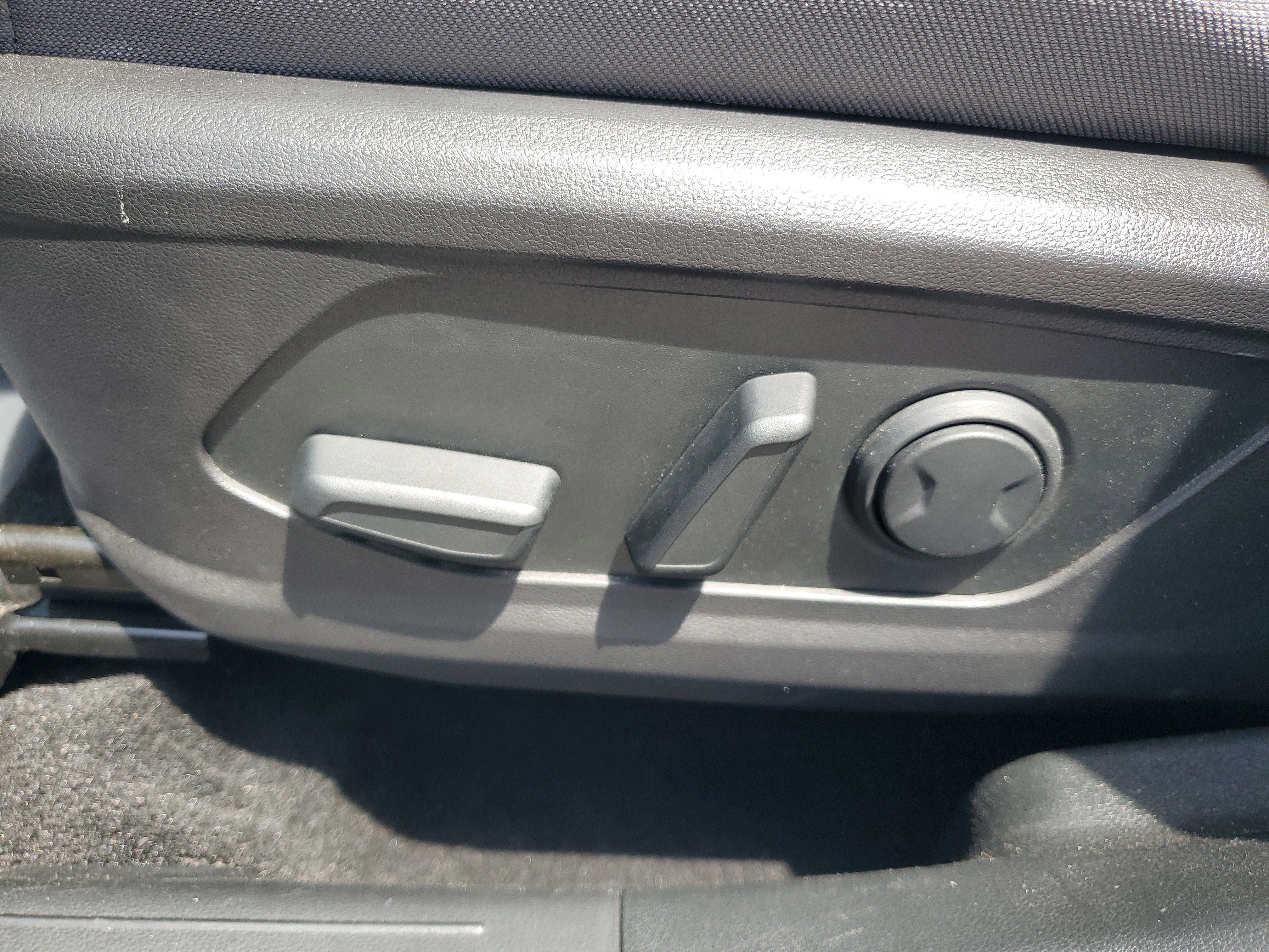 Used 2022 Hyundai Santa Cruz SEL w/ Activity Package FWD image 12