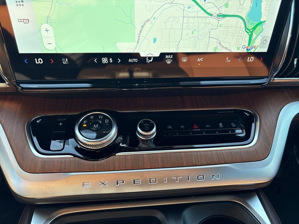 New 2025 Ford Expedition Max King Ranch image 13