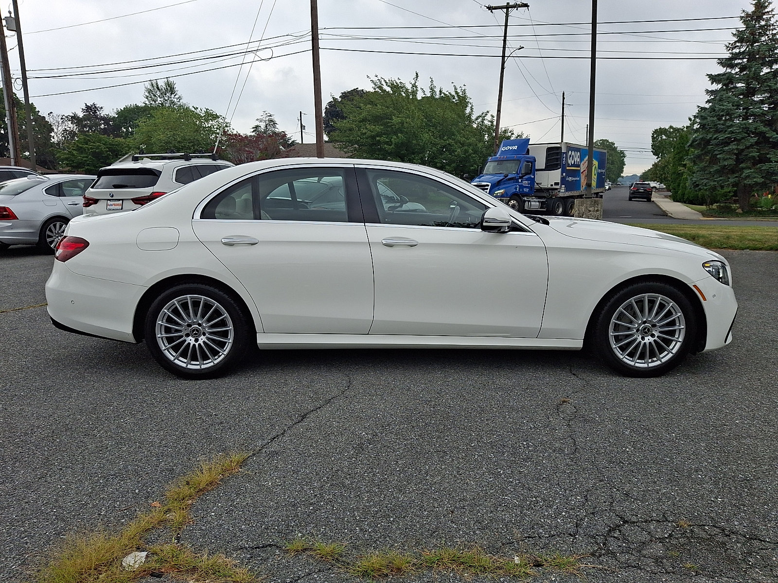 Used 2022 Mercedes-Benz E 350 4MATIC Sedan image 7