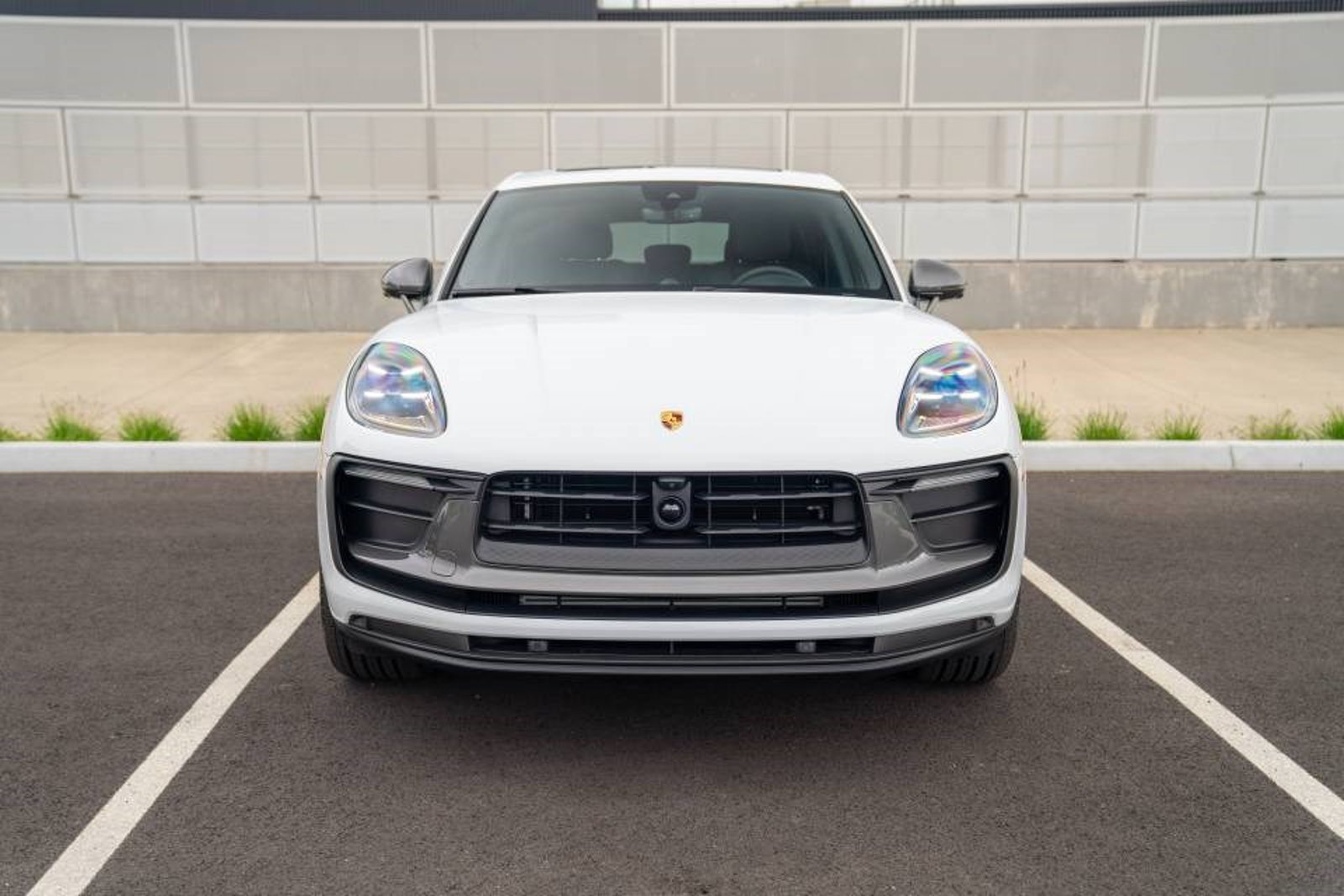 New 2026 Porsche Macan Turbo AWD/4WD image 6