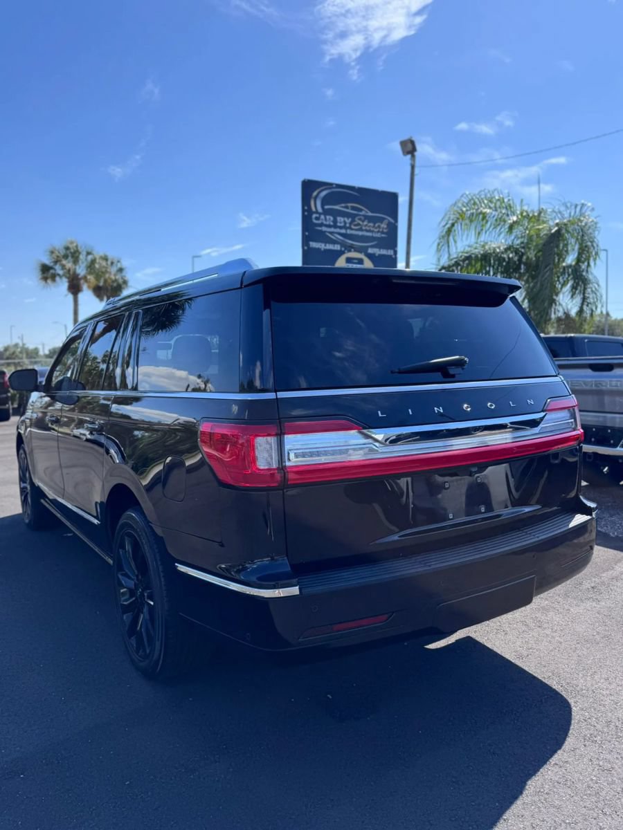 Used 2021 Lincoln Navigator L Reserve AWD/4WD image 7