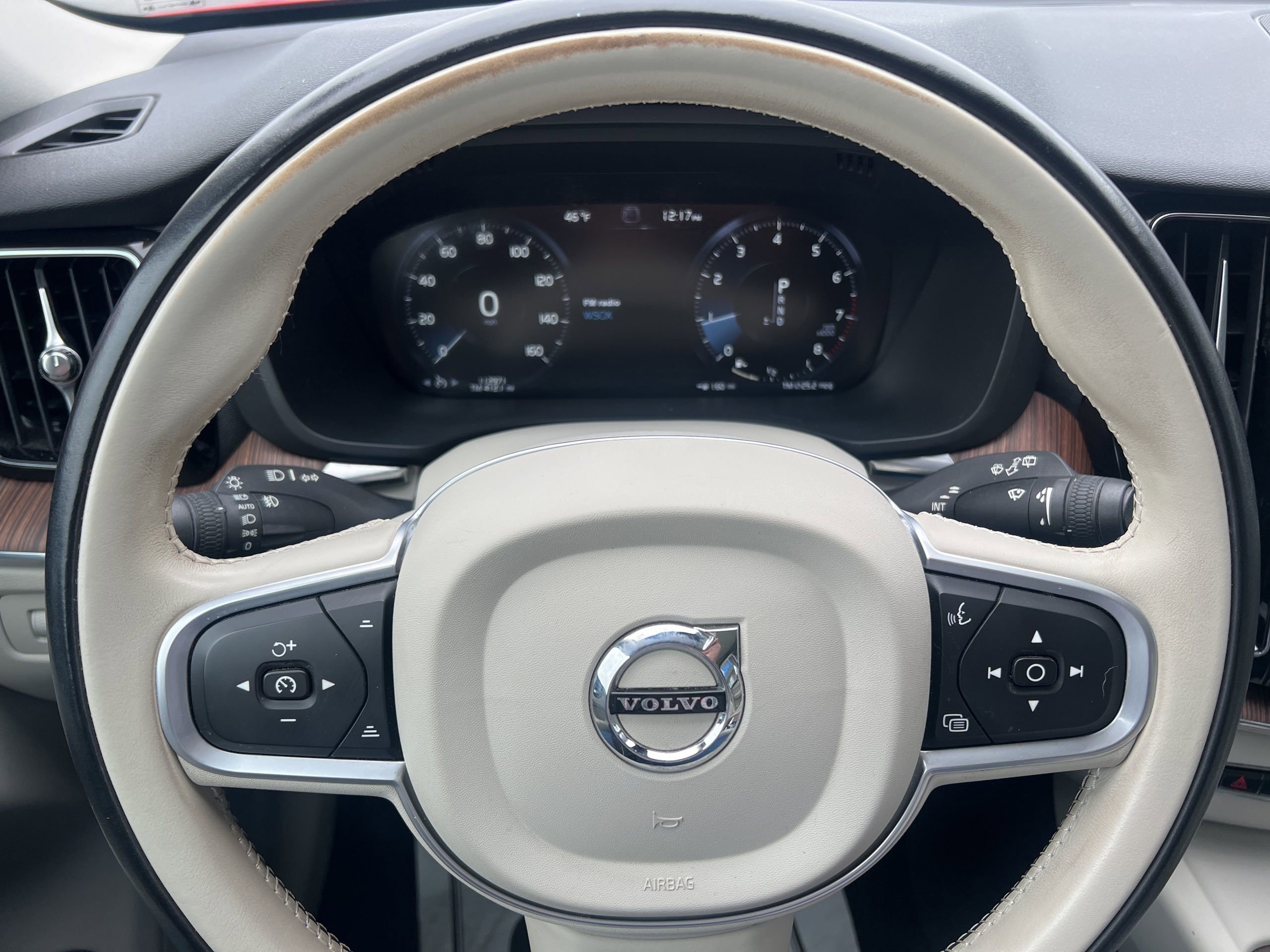 Used 2021 Volvo XC60 T5 Momentum AWD/4WD image 12