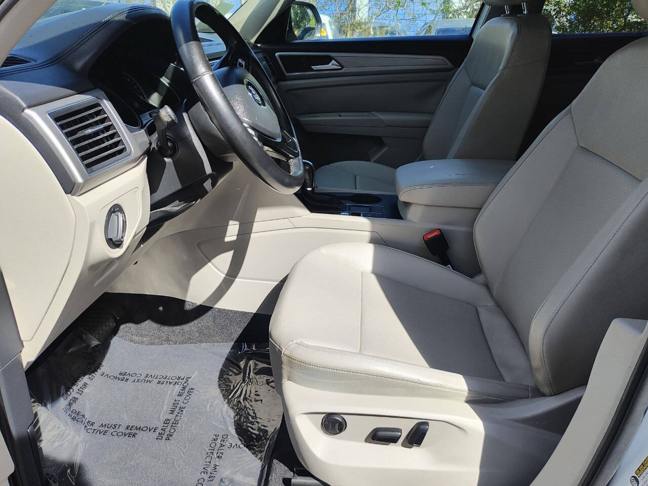 Used 2018 Volkswagen Atlas SE FWD image 18
