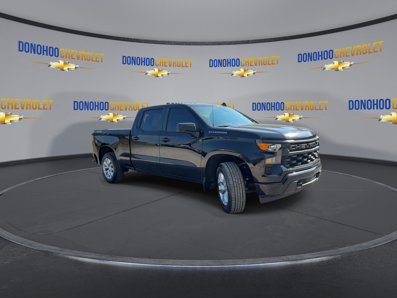 Used 2024 Chevrolet Silverado 1500 Custom AWD/4WD image 5
