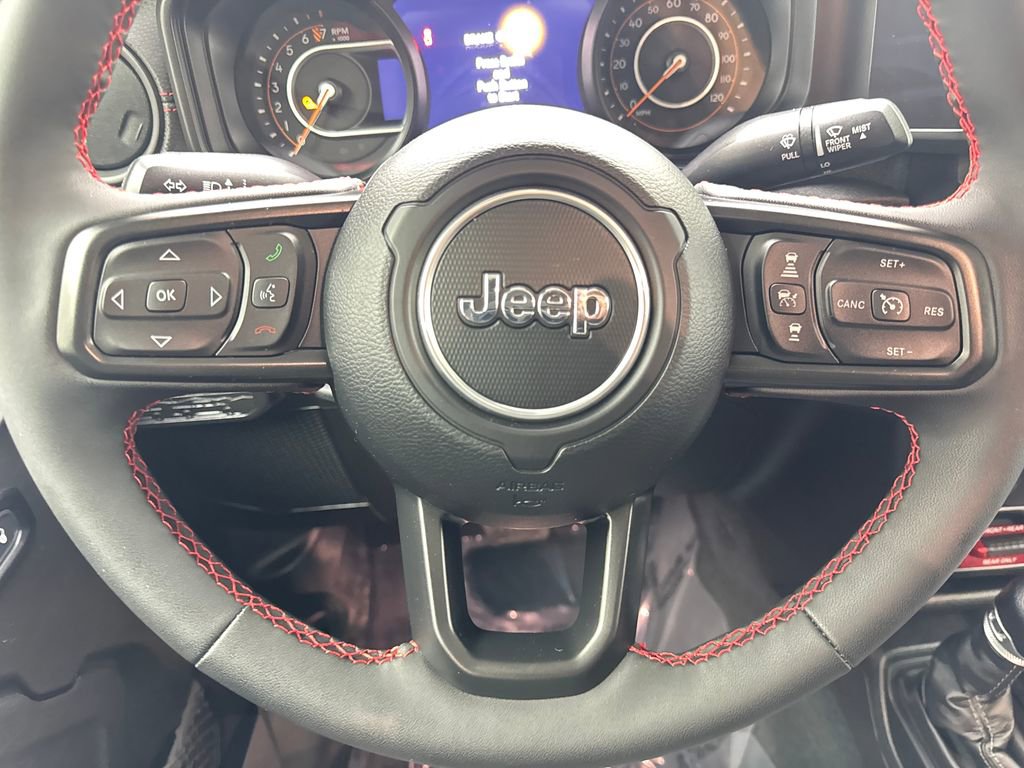 Used 2024 Jeep Gladiator Rubicon w/ Technology Group AWD/4WD image 58