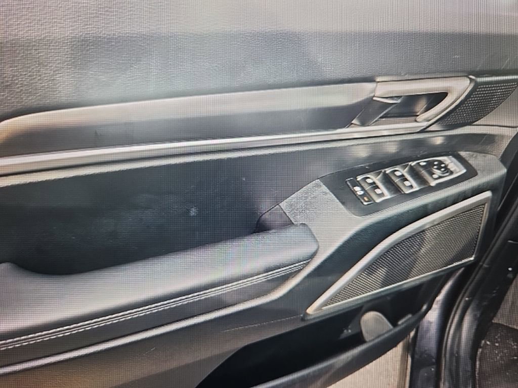 Used 2025 Kia Telluride S image 13