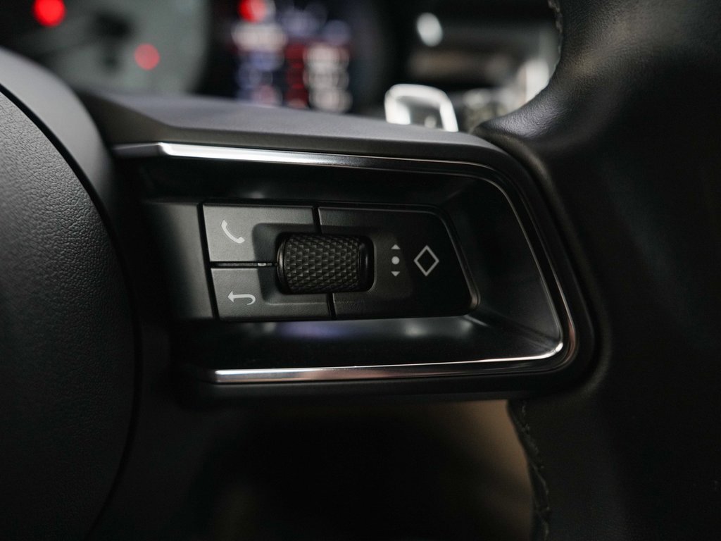 Used 2022 Porsche Macan S image 32